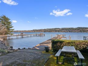 5425 96th Avenue SE, Mercer Island WA 98040