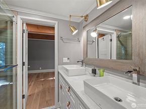 5425 96th Avenue SE, Mercer Island WA 98040