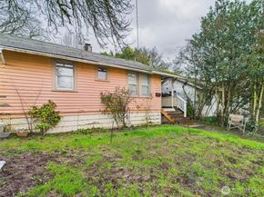 2820 29th Avenue S, Seattle WA 98114
