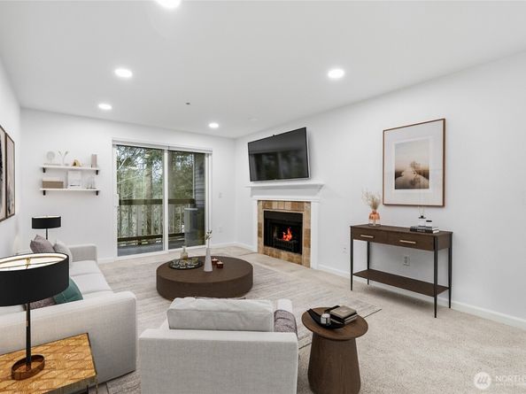 23321 Cedar Way J204, Mountlake Terrace WA 98043