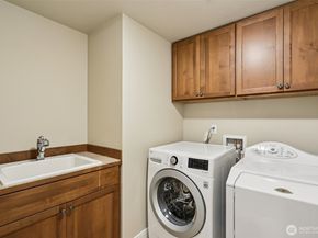 2109 263rd Lane SE, Sammamish WA 98075