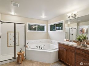 2109 263rd Lane SE, Sammamish WA 98075