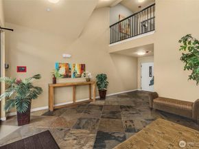 6800 132nd Place SE E207, Newcastle WA 98059