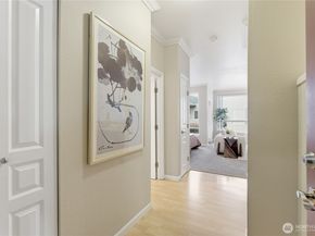 225 Logan Avenue S 308, Renton WA 98057