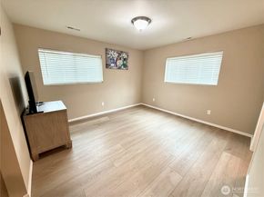 11049 18th Avenue SW, Seattle WA 98146