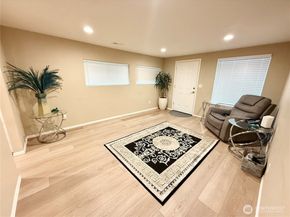 11049 18th Avenue SW, Seattle WA 98146