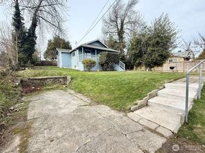 11049 18th Avenue SW, Seattle WA 98146