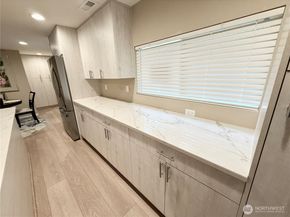 11049 18th Avenue SW, Seattle WA 98146