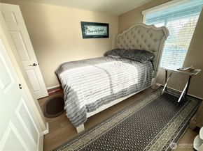 11049 18th Avenue SW, Seattle WA 98146