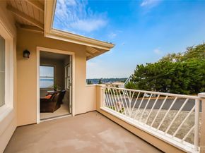 621 SW 295th Place, Federal Way WA 98023