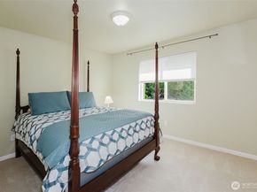 1568 Puget Drive E, Port Orchard WA 98366