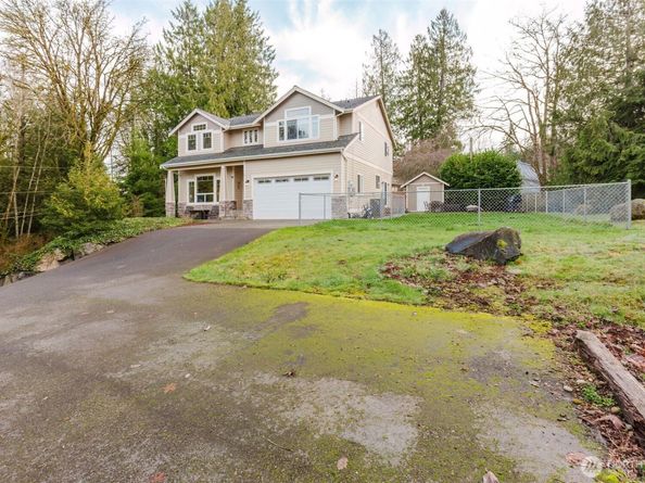 1568 Puget Drive E, Port Orchard WA 98366