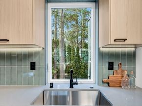 4409 B S Holly Street, Seattle WA 98118