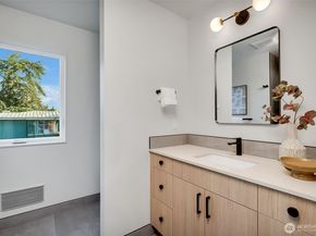 4409 B S Holly Street, Seattle WA 98118