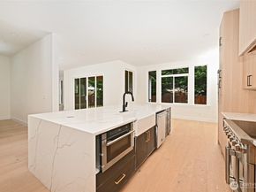 17526 Fremont Avenue N, Shoreline WA 98133