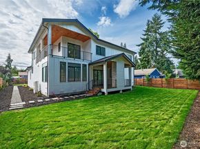 17526 Fremont Avenue N, Shoreline WA 98133