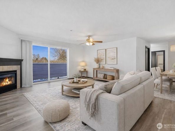 1001 W Casino Road A303, Everett WA 98204