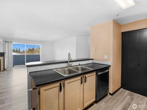 1001 W Casino Road A303, Everett WA 98204