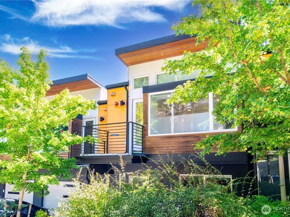 1546 Sturgus Avenue S, Seattle WA 98144