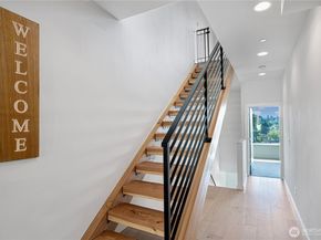 1546 Sturgus Avenue S, Seattle WA 98144