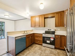 17918 23rd Lane NE F201, Shoreline WA 98155