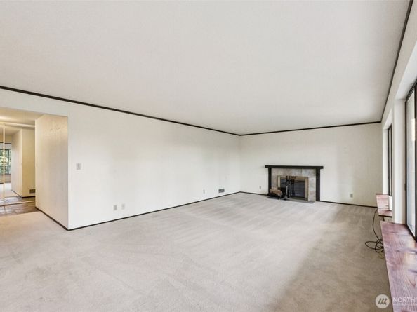 17918 23rd Lane NE F201, Shoreline WA 98155