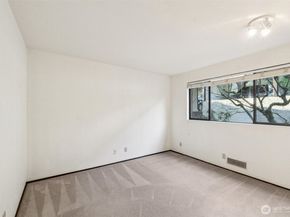 17918 23rd Lane NE F201, Shoreline WA 98155