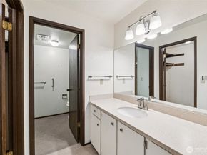 17918 23rd Lane NE F201, Shoreline WA 98155