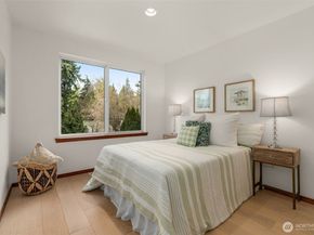 20803 NE 15th Lane, Sammamish WA 98074