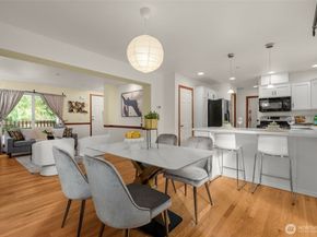 20803 NE 15th Lane, Sammamish WA 98074