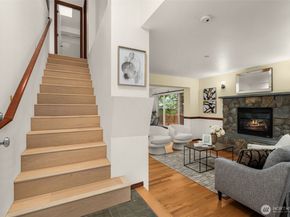 20803 NE 15th Lane, Sammamish WA 98074