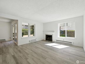 4404 146th Place NE N16, Bellevue WA 98007