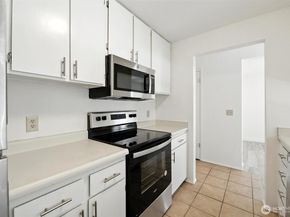 4404 146th Place NE N16, Bellevue WA 98007