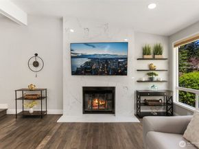 1525 218th Place NE, Sammamish WA 98074