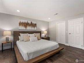 1525 218th Place NE, Sammamish WA 98074