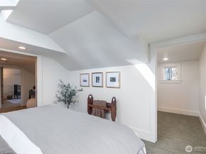 1828 NE Ravenna Boulevard, Seattle WA 98105