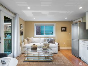 1828 NE Ravenna Boulevard, Seattle WA 98105