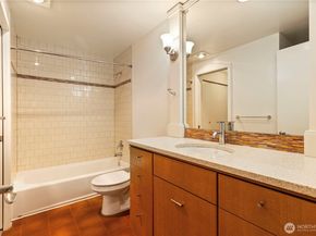 1700 Bellevue Avenue 301, Seattle WA 98122