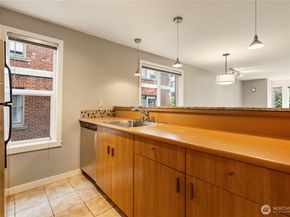 1700 Bellevue Avenue 301, Seattle WA 98122