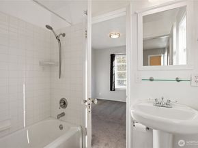 1519 N Callow Avenue, Bremerton WA 98312