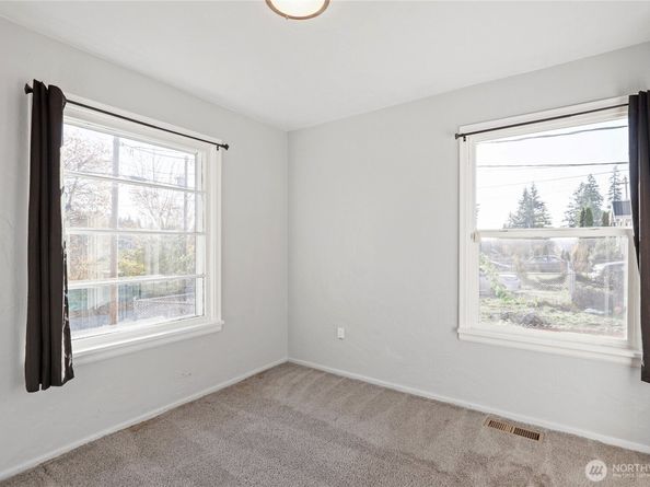 1519 N Callow Avenue, Bremerton WA 98312