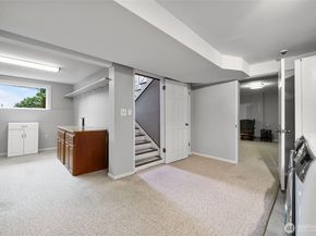 15916 Larch Way, Lynnwood WA 98087