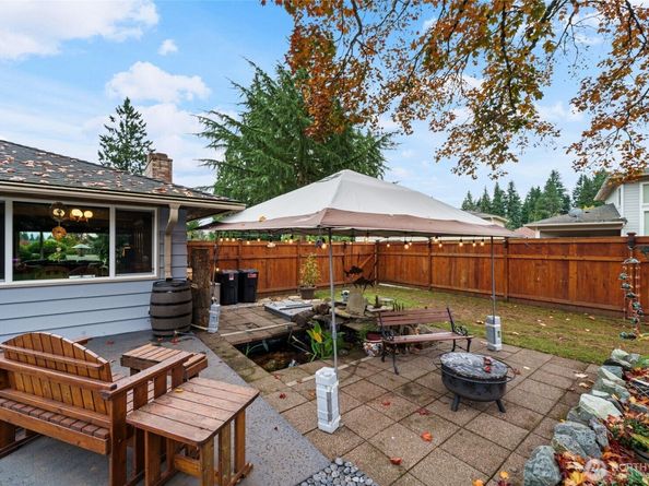 15916 Larch Way, Lynnwood WA 98087