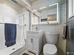 15916 Larch Way, Lynnwood WA 98087