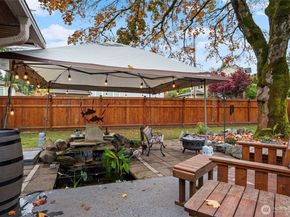 15916 Larch Way, Lynnwood WA 98087
