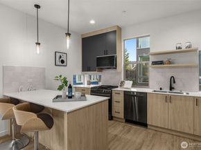 1203 H N Allen Place, Seattle WA 98103