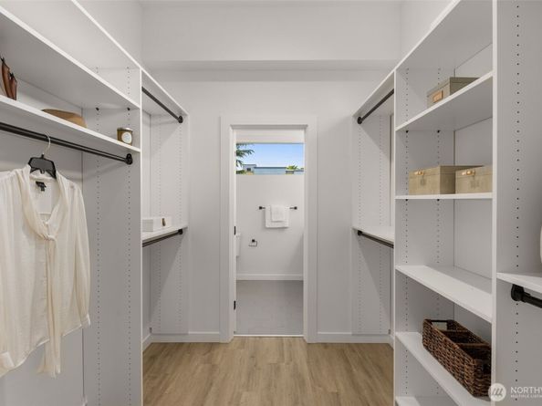 1203 H N Allen Place, Seattle WA 98103