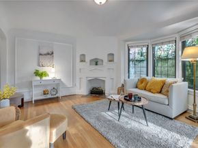 1101 17th Avenue 101, Seattle WA 98122