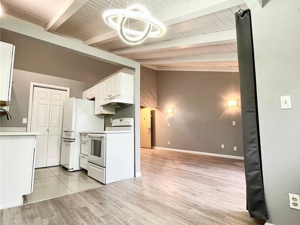 2020 S Grant Avenue A302, Renton WA 98055