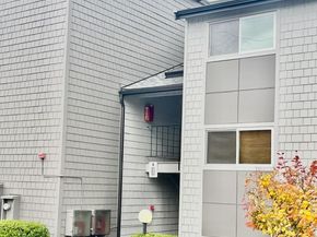 2020 S Grant Avenue A302, Renton WA 98055